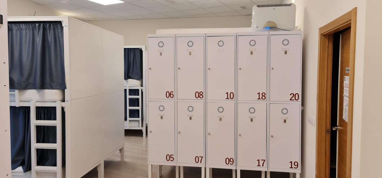 Albergue Sixtos No Caminho Santiago de Compostela Bagian luar foto