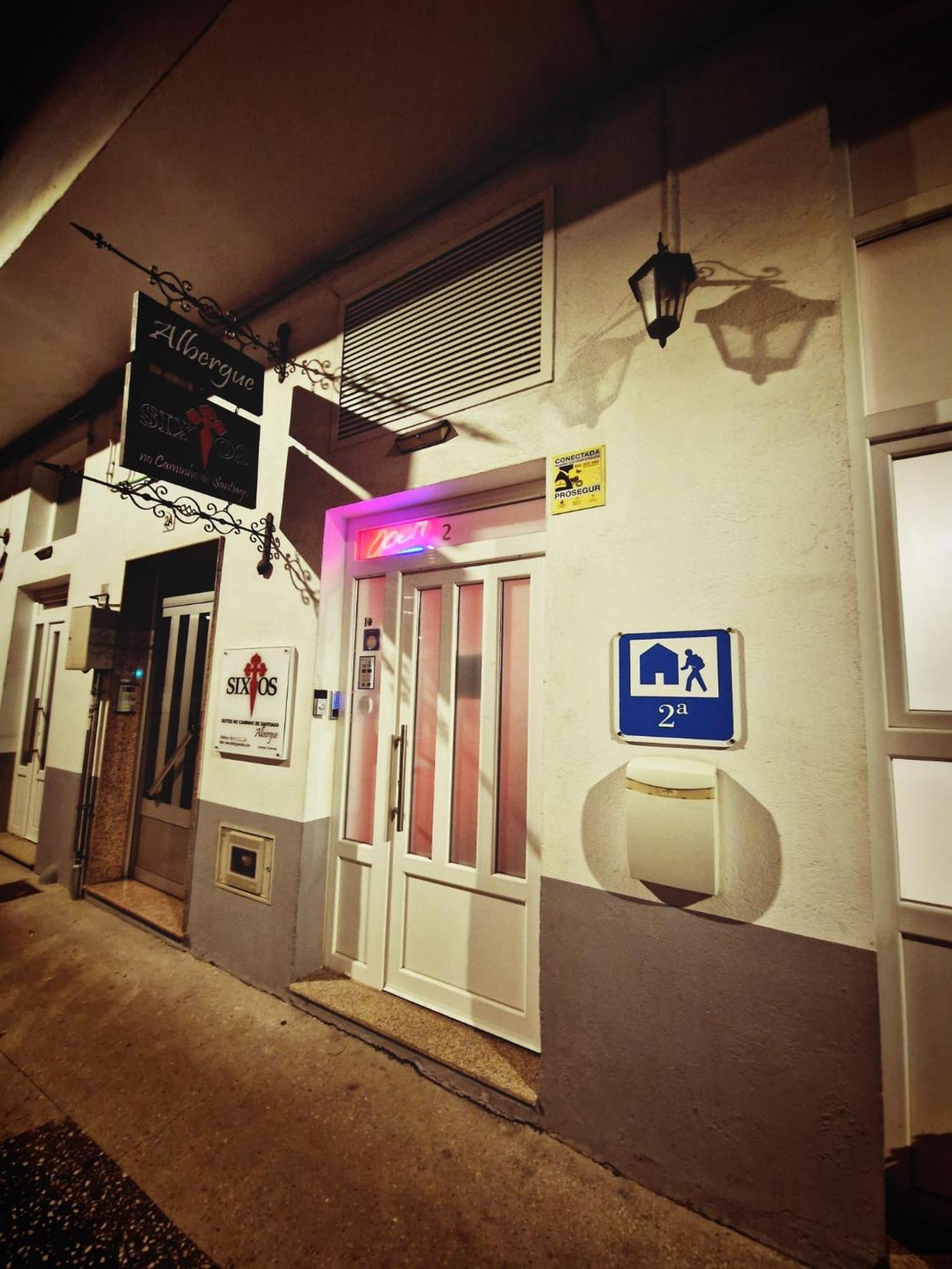Albergue Sixtos No Caminho Santiago de Compostela Bagian luar foto