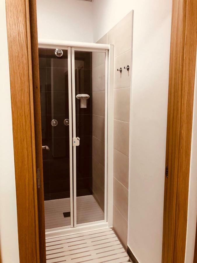 Albergue Sixtos No Caminho Santiago de Compostela Bagian luar foto
