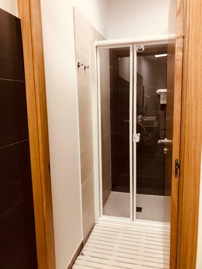 Albergue Sixtos No Caminho Santiago de Compostela Bagian luar foto