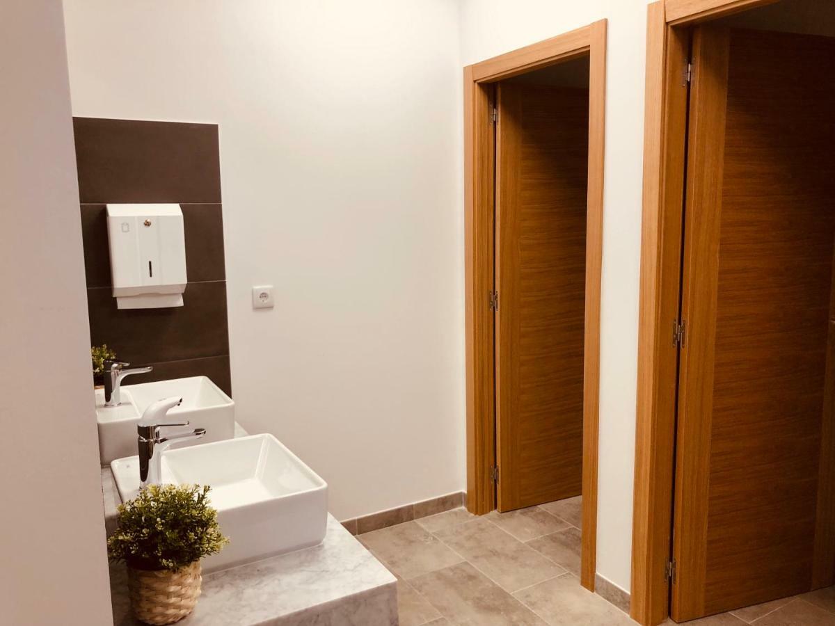 Albergue Sixtos No Caminho Santiago de Compostela Bagian luar foto