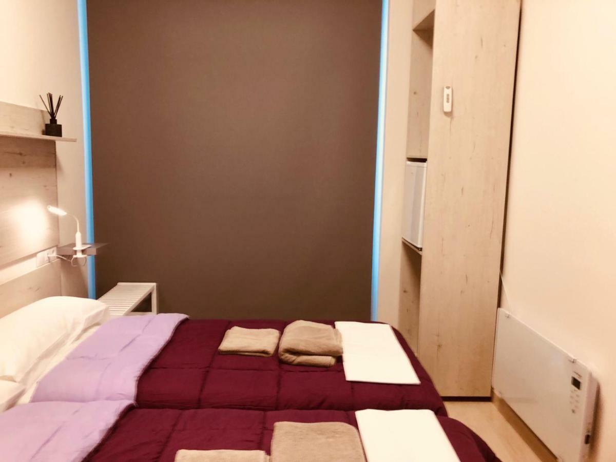 Albergue Sixtos No Caminho Santiago de Compostela Bagian luar foto